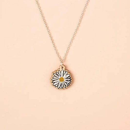 Daisy Necklace - GN108 - The Hare and the Moon