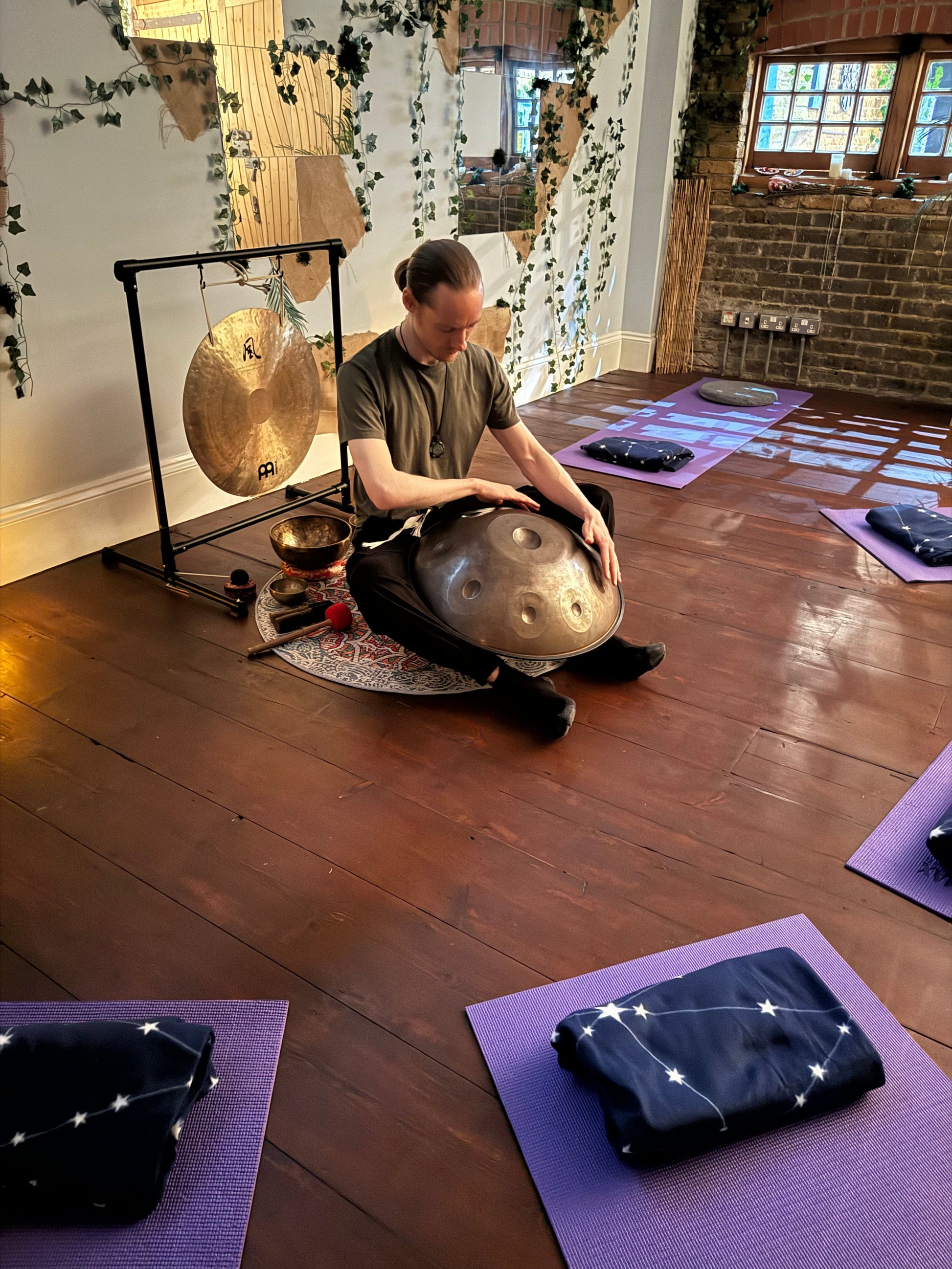 THE SPIRITUAL HEALING TEMPLE EVENTS Sound Bath & Guided Meditation with Charlie Dean - Fridays - 2.30pm