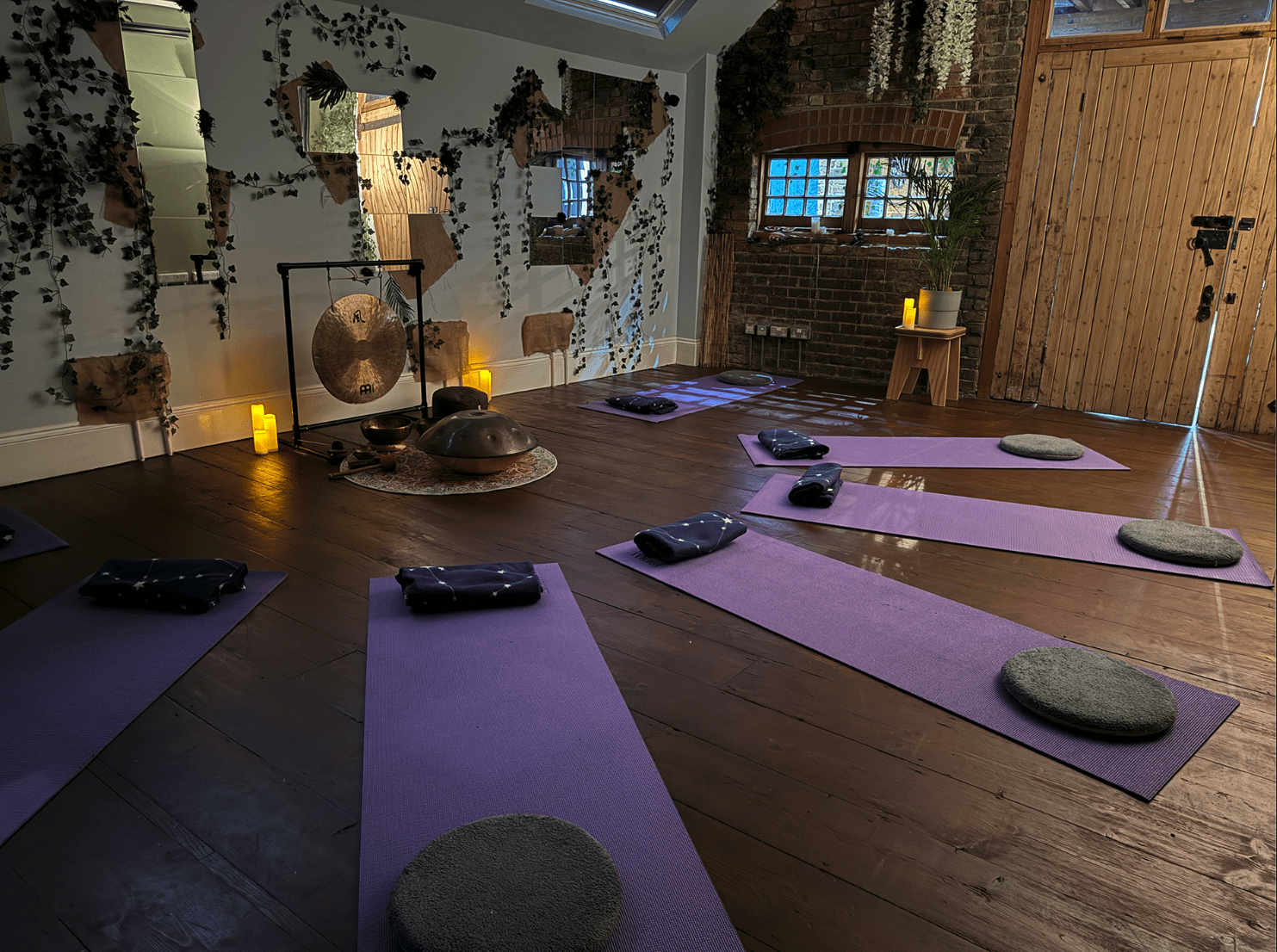 THE SPIRITUAL HEALING TEMPLE EVENTS Sound Bath & Guided Meditation with Charlie Dean - Fridays - 2.30pm