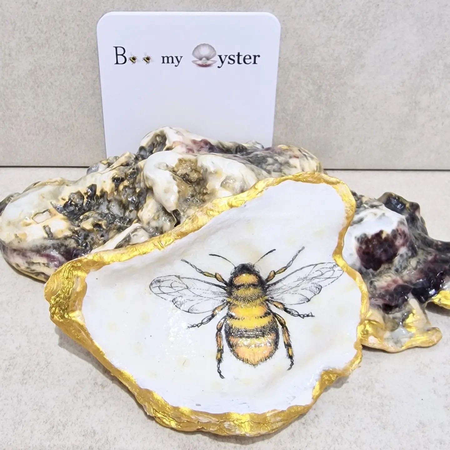 Bee Oyster Jewellery Storage Bumble Bee Detailed Oyster Shell Decorative Trinket Dish - OS1