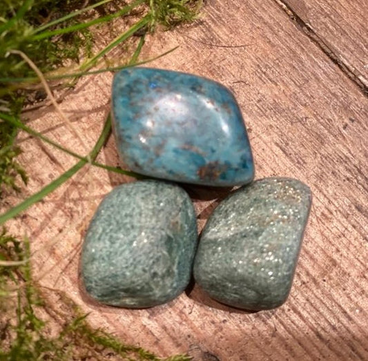 The Hare And The Moon Crystals Blue Apatite Tumble Stone - Stone For Flexibility and Understanding - TS338